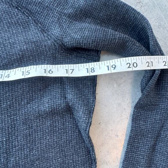 Lululemon Classic Long Sleeve Minimalist Dark Grey Crew Sweater Small 6 - Picture 3 of 4